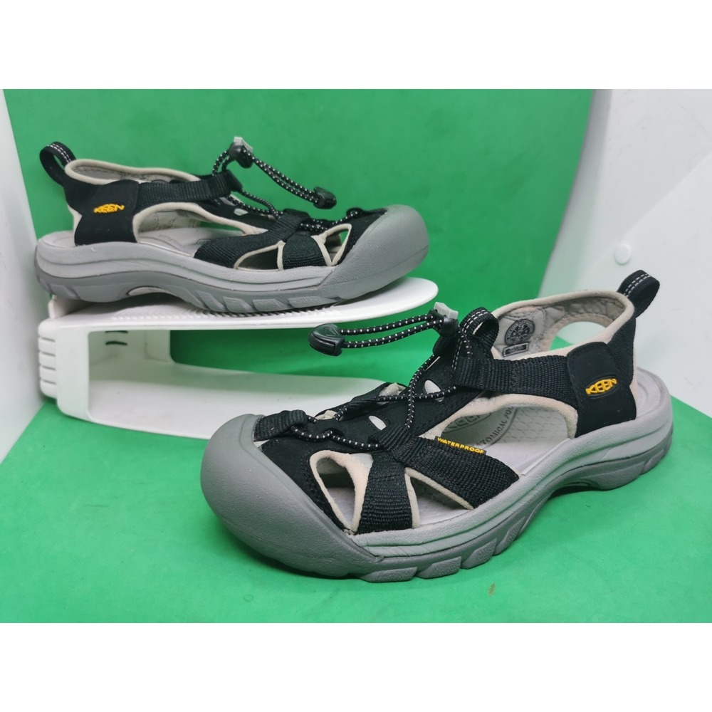 Keen Venice H2 Sandals Womens Size 7.5 Black/Gray Waterproof Closed Toe Outdoor
